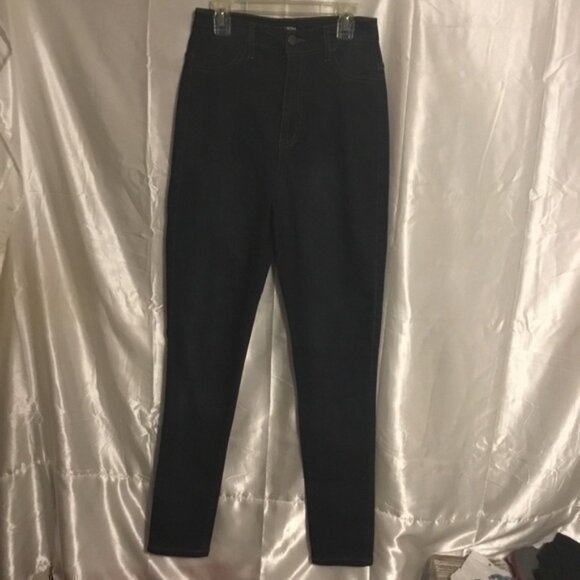 Fashion Nova Dark Wash High Waisted Skinny Jeans 7 - Picture 1 of 4